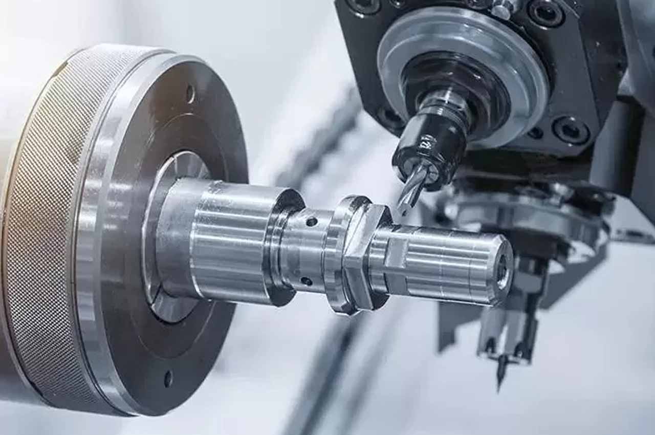 Como a vibração da máquina afeta o desempenho de ferramentas diamantadas na usinagem