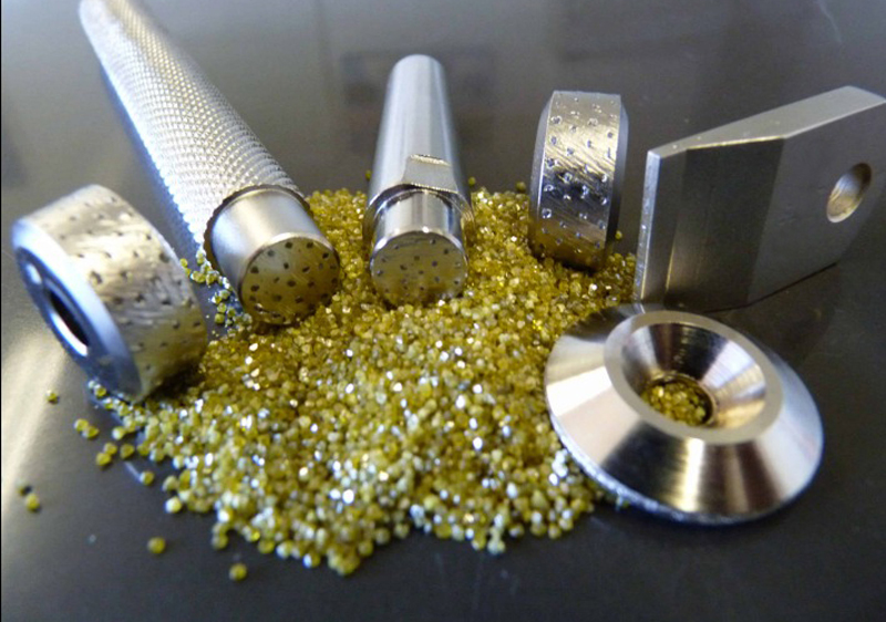 Dressadores diamantados: função e importância no desempenho de rebolos industriais
